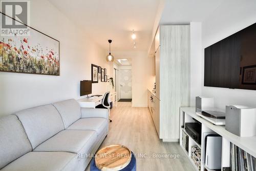 2903 - 50 Ordnance Street, Toronto, ON - Indoor Photo Showing Living Room