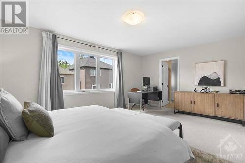 802 Cappamore Drive, Ottawa, ON - Indoor Photo Showing Bedroom