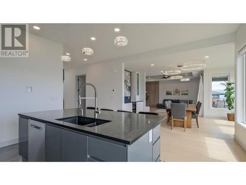 2863 Copper Ridge Drive, West Kelowna, BC - Indoor Photo Showing Kitchen With Double Sink With Upgraded Kitchen