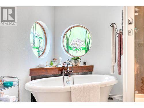 56 Nerie Road, Vernon, BC - Indoor Photo Showing Bathroom