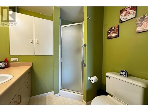 240 Hollywood Road Unit# 202, Kelowna, BC - Indoor Photo Showing Bathroom