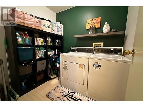 240 Hollywood Road Unit# 202, Kelowna, BC - Indoor Photo Showing Laundry Room