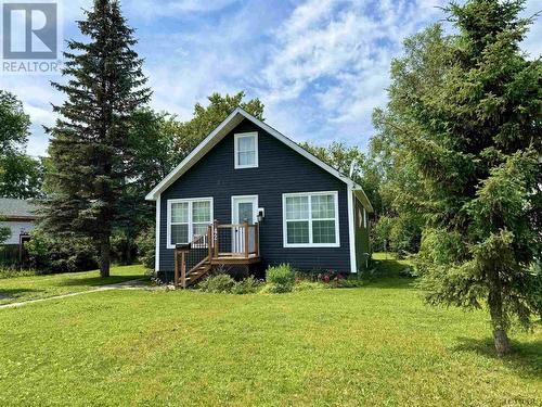 42 King Street, Kapuskasing, ON - Outdoor