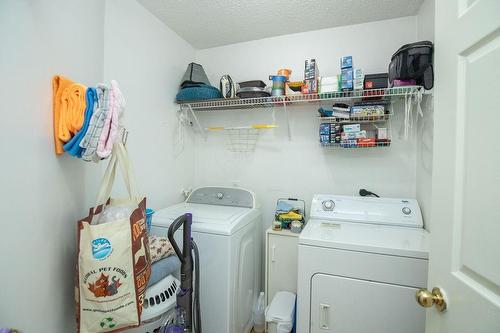 445 Stone Church Road W|Unit #15, Hamilton, ON - Indoor Photo Showing Laundry Room