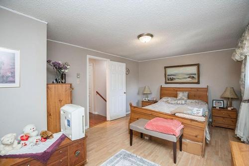 445 Stone Church Road W|Unit #15, Hamilton, ON - Indoor Photo Showing Bedroom
