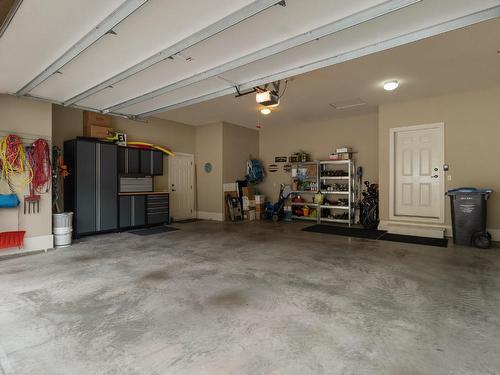 1492 Gregory Road, West Kelowna, BC - Indoor Photo Showing Garage