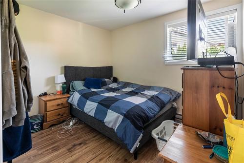 1157 Kneller Court, Kelowna, BC - Indoor Photo Showing Bedroom