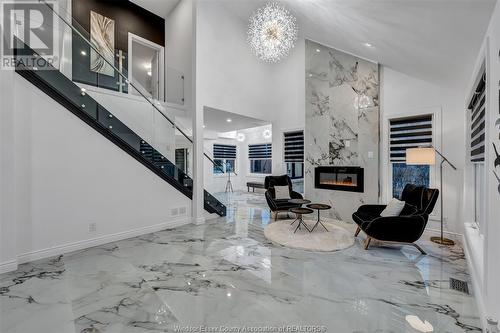 907 Reedmere Road, Windsor, ON - Indoor Photo Showing Other Room With Fireplace