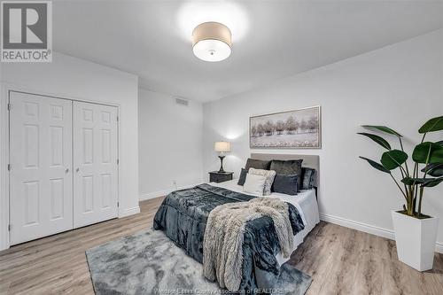 907 Reedmere Road, Windsor, ON - Indoor Photo Showing Bedroom