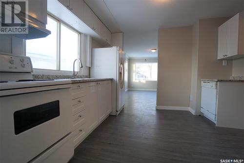 515 Osler Street, Regina, SK - Indoor Photo Showing Kitchen