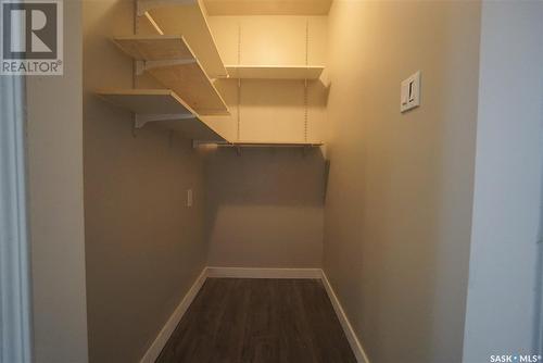 515 Osler Street, Regina, SK - Indoor With Storage