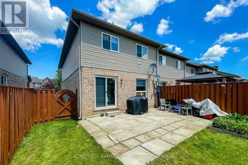 112 Meadow Wood Crescent, Hamilton, ON - Outdoor With Exterior