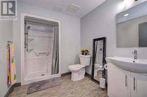 301 - 77 Leland Street W, Hamilton, ON - Indoor Photo Showing Bathroom