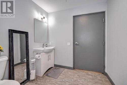301 - 77 Leland Street W, Hamilton, ON - Indoor Photo Showing Bathroom
