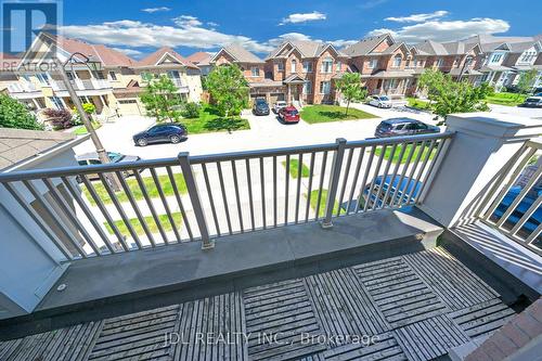 18 Kellington Trail, Whitchurch-Stouffville, ON - Outdoor