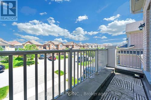 18 Kellington Trail, Whitchurch-Stouffville, ON - Outdoor