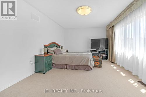 18 Kellington Trail, Whitchurch-Stouffville, ON - Indoor Photo Showing Bedroom