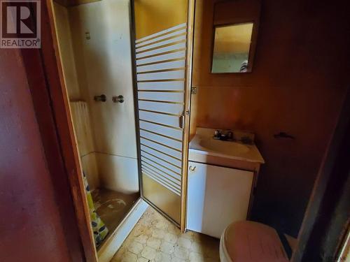 30 Rowan Ave, Kirkland Lake, ON - Indoor Photo Showing Bathroom