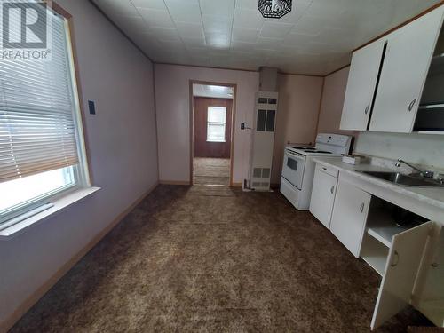 30 Rowan Ave, Kirkland Lake, ON - Indoor