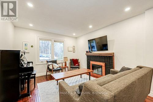 1095.5 Davenport Road, Toronto, ON - Indoor Photo Showing Living Room With Fireplace
