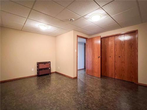 3211 Mcdonald Avenue, Brandon, MB - Indoor