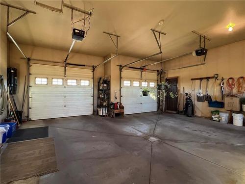 3211 Mcdonald Avenue, Brandon, MB - Indoor Photo Showing Garage