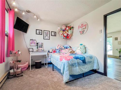 330 Scarth Drive, Virden, MB - Indoor Photo Showing Bedroom