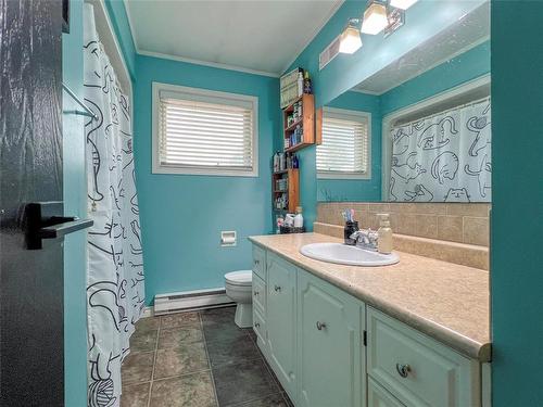 330 Scarth Drive, Virden, MB - Indoor Photo Showing Bathroom