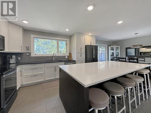 88 Carswell Street, Kitimat, BC - Indoor Photo Showing Kitchen