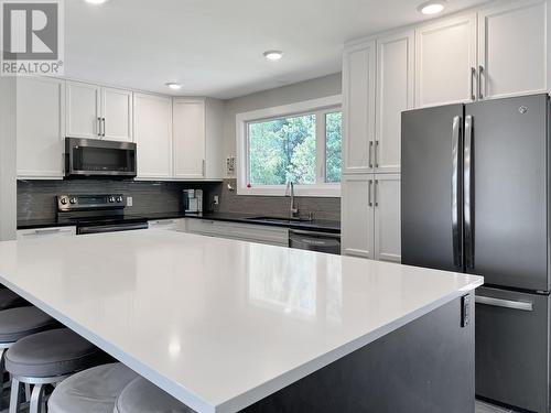 88 Carswell Street, Kitimat, BC - Indoor Photo Showing Kitchen