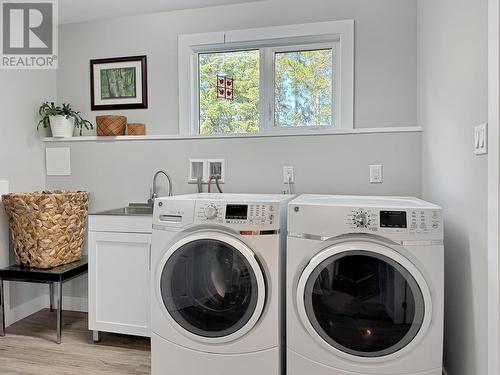 88 Carswell Street, Kitimat, BC - Indoor Photo Showing Laundry Room