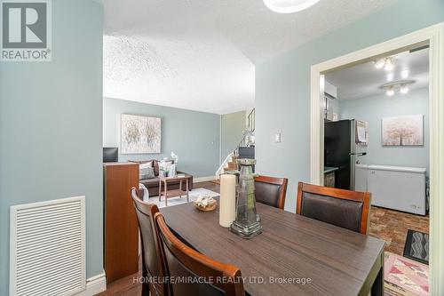 267 - 2095 Roche Court, Mississauga, ON - Indoor Photo Showing Dining Room