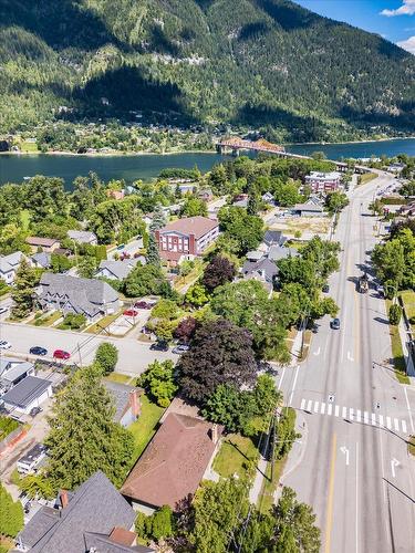 521 Nelson Avenue, Nelson, BC - Outdoor With Body Of Water With View