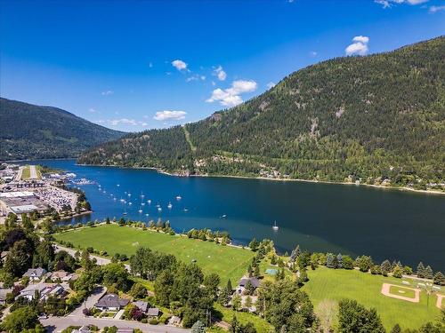 521 Nelson Avenue, Nelson, BC - Outdoor With Body Of Water With View