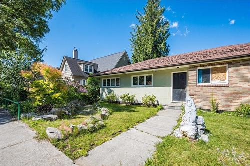 521 Nelson Avenue, Nelson, BC - Outdoor