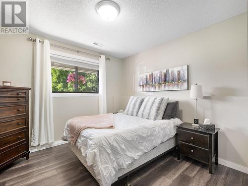 6992 Longacre Drive, Vernon, BC - Indoor Photo Showing Bedroom