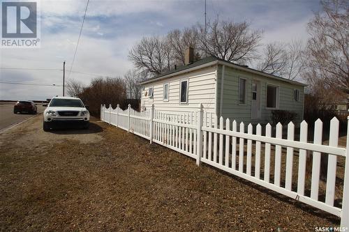 317 2Nd Avenue E, Watrous, SK - Outdoor