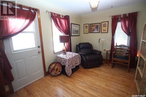 317 2Nd Avenue E, Watrous, SK - Indoor