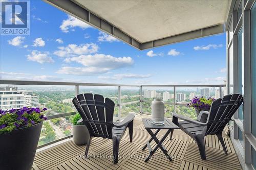 3402 - 2181 Yonge Street, Toronto, ON - Outdoor With View With Exterior