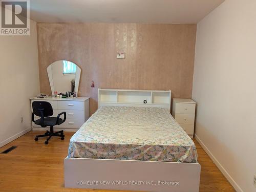 9 Crossen Drive, Toronto, ON - Indoor Photo Showing Bedroom