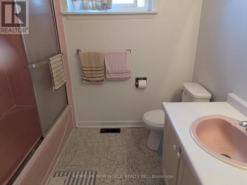 9 Crossen Drive, Toronto C07, ON - Indoor Photo Showing Bathroom