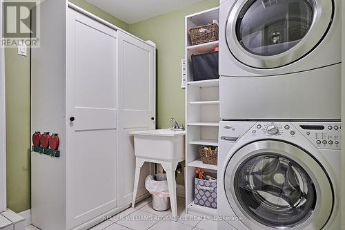 30 Windsor Street, Toronto, ON - Indoor Photo Showing Laundry Room
