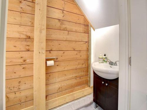 Powder room - 3592  - 3596 Rue Metcalfe, Rawdon, QC - Indoor Photo Showing Bathroom