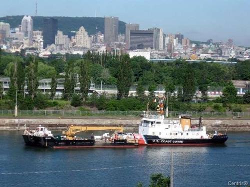 Vue sur l'eau - 607-6 Av. Argyle, Saint-Lambert, QC - Outdoor With Body Of Water With View