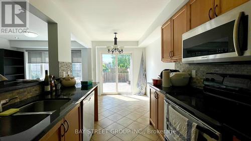 12 Southside Place, Hamilton (Mountview), ON - Indoor Photo Showing Kitchen With Double Sink