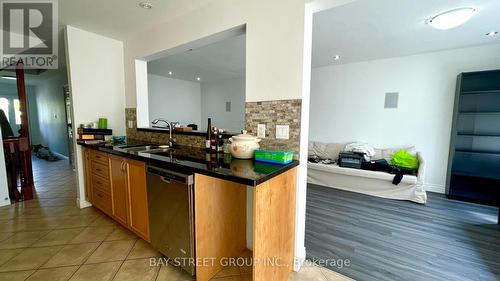 12 Southside Place, Hamilton (Mountview), ON - Indoor Photo Showing Kitchen With Double Sink