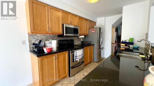 12 Southside Place, Hamilton (Mountview), ON - Indoor Photo Showing Kitchen With Double Sink