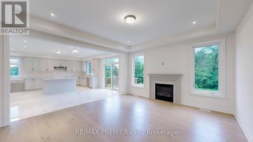 Lot 130 - 125 Gerden Drive, Richmond Hill, ON - Indoor Photo Showing Living Room With Fireplace