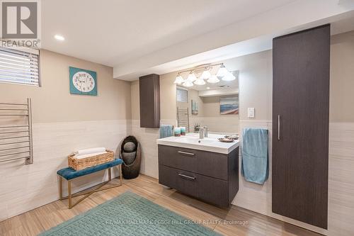 47 Davies Crescent, Barrie, ON - Indoor Photo Showing Bathroom