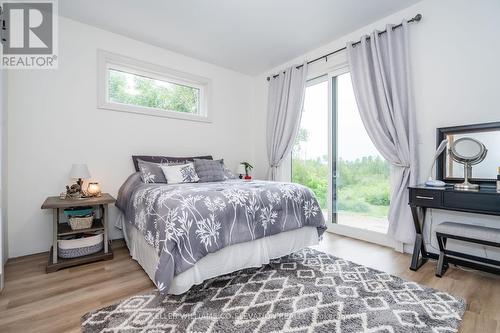 13199 16 County Road, Severn, ON - Indoor Photo Showing Bedroom